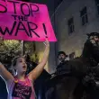 İsrail’de Netanyahu’nun Konutu Önünde Esir Takası Protestosu: Binlerce Kişi Ateşkes Çağrısı Yaptı
