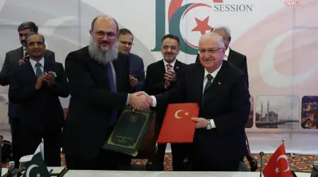 Milli Savunma Bakanı Güler, Pakistan'da