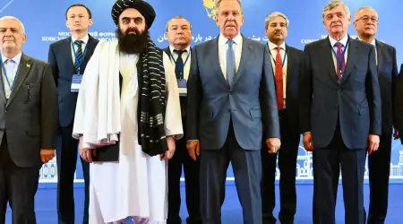 Amerika’nın Afganistan’ı İşgalinin Yıldönümünde Rusya Taliban Yönetimini Ağırladı