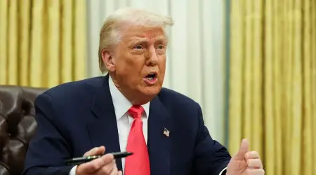 Trump, Ateşkesin Hâlâ Yürürlükte Olduğunu ve Hamas’ın Ateşkesi İhlal Etmediğini Açıkladı