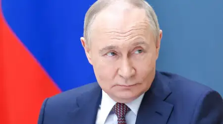 Putin Yeni Yaptırımların Rusya’yı Etkilemeyeceğini Söyledi ve AB Sınırlarına Yakın Bölgede Balistik Füze Fırlattı