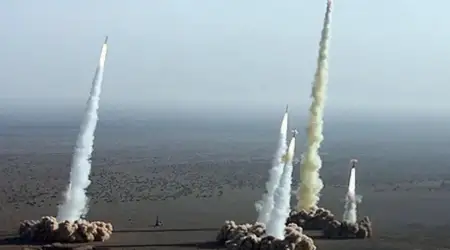 Diğer Ülkelerin Nükleer Denemelere Devam Ettiğini Söyleyen Trump, ABD’nin de Denemelere Devam Etmesini Emretti