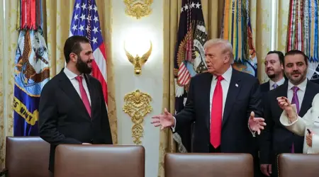 Tarihi Görüşme: ABD Başkanı Trump ile Suriye Cumhurbaşkanı Ahmed Şara Beyaz Saray’da Bir Araya Geldi