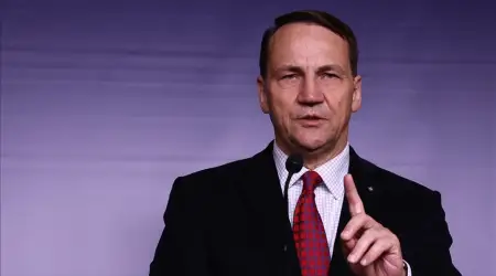 Polonya Dışişleri Bakanı Sikorski: “Yeniden Rus Sömürgesi Olmaktansa Ot Yeriz”