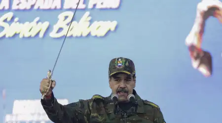 ABD Tehditlerine Karşı Maduro Kılıcı Çekti