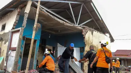 Endonezya'da 6,6 Büyüklüğünde Deprem