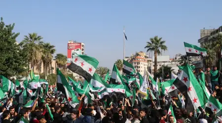 Baas Diktatörünü deviren Suriye halkı, “Hürriyet”in birinci yılını kutluyor