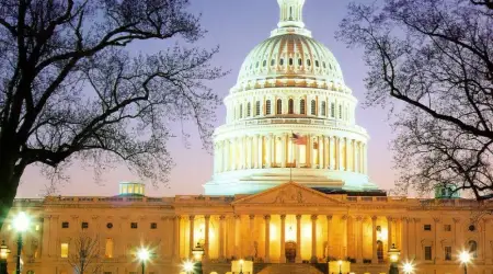 Beyaz Saray’da İki Ulusal Muhafızın Vurulması Üzerine ABD Seyahat Yasağını Genişletti