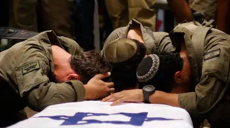 Haaretz Gazetesi Gazze’de Soykırım Yapan Askerlerin İntiharlarını ve Psikolojik Çöküşlerini Yazdı