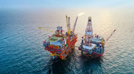 Çin Denizde 100 Milyon Ton Petrol Rezervi Buldu