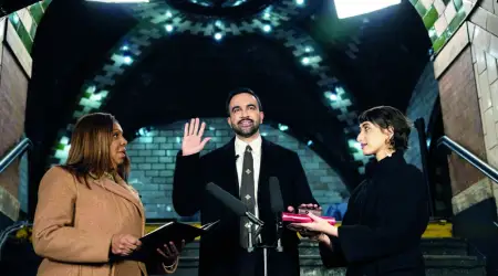 New York’un İlk Müslüman Belediye Başkanı Mamdani, Kur’an Üzerine Yemin Ederek Görevine Başladı