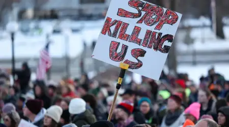 ABD Ajanının Öldürdüğü Kadın İçin Halk Sokaklara Döküldü