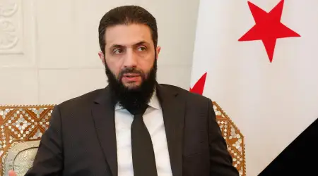 Cumhurbaşkanı Şara Önemli Bir Adım Atarak Suriye’de Kürtçe Öğrenimini Seçmeli Ders Olarak Kabul Eden Bir Kararname Yayınladı