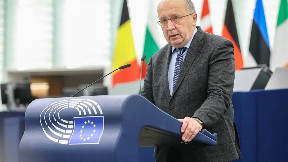 ABD’den Bağımsızlaşmaya Çalışan Avrupa Kendi Uydularını Devreye Alıyor