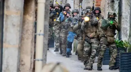 Fransa 145 Askerle Tatbikat Yaparak Savaşa Hazırlanıyor