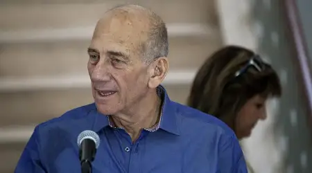 Netanyahu Hükümetini Kınayan İsrail Eski Başbakanı Olmert, Batı Şeria’da Yapılanların Soykırıma Yakın Olduğunu Açıkladı