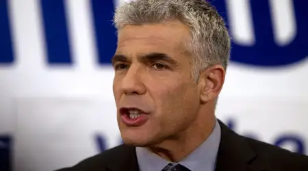 Refah Sınır Kapısını Kullananların Pasaportuna “Filistin Devleti Mührü” Basıldı, Bundan Rahatsız Olan Lapid Bu Hamlenin Ardında Türkiye’nin Olduğunu Söyledi