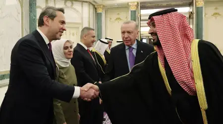 İran Lideri Hamaney Rejimin Kuruluş Yıldönümünde 200’den Fazla Hükümlüyü Affediyor ama Son Protestolara Katılanlar Hariç