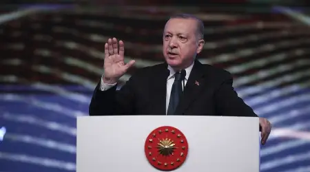 Cumhurbaşkanı Erdoğan’dan Boğaziçi’nde Ayakta Durma Eylemi Yapan Akademisyenlere Mesaj: “Duran Pas Tutar, Yosun Bağlar”