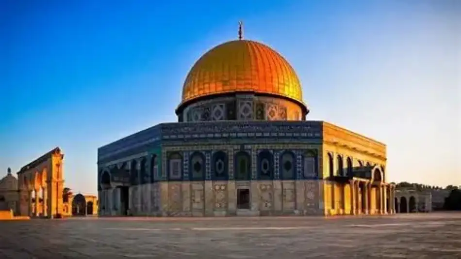 İsrail, Ramazan Ayı Boyunca El-Aksa Camii'nde Cuma Namazı Kılacak Filistinli Sayısını 10.000 ile Sınırladı