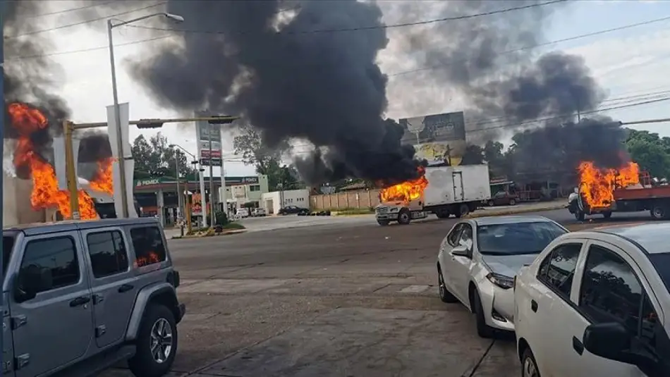 55 Kişinin Öldüğü Olaylarda Meksika Savunma Bakanı Kartelin Silahlarının ABD Menşeli Olduğunu Duyurdu