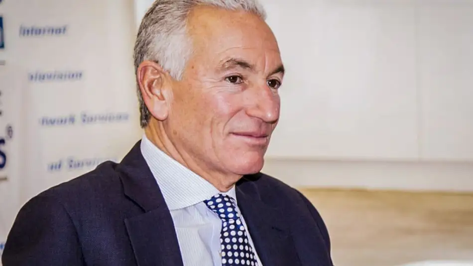 Fransa Hükümeti ABD’nin Paris Büyükelçisinin Bakanlarla Görüşmesini Yasakladı