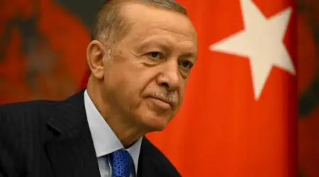 Cumhurbaşkanı Erdoğan: “Zihnen Fikren Fosilleşmiş Güruhun Hezeyanlarına Gülüp Geçiyoruz”