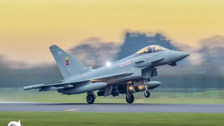 İngiltere, Katar ve Kıbrıs Rum Kesimine Savunma  Desteği Olarak Uçak ve Helikopter Gönderme Kararı Verdi