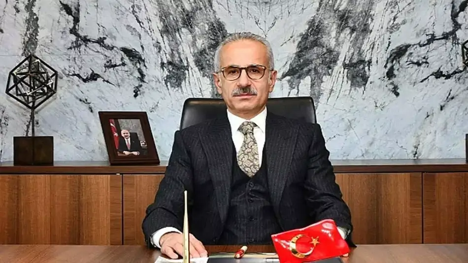 Bakan Uraloğlu: Orta Doğu’da Gerilim ve Güvenlik Risklerinin Sürmesi Nedeniyle  Uçuşlara İlişkin İptaller Uzatıldı