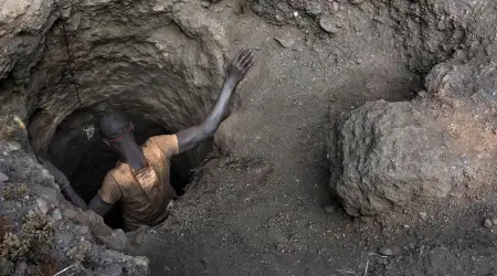 Dünyanın En Büyük Kobalt Üreticisi Tenke Fungurume Mining, Demokratik Kongo’da Bir Şehri Zehirlemekle Suçlanıyor