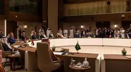 Riyad Zirvesine Katılan 11 Ülkeden İran’a Çağrı: Saldırılar Derhal Durdurulmalı