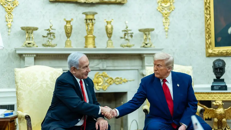 Netanyahu ve ABD’deki Siyonist Lobi İran’da Ayaklanma Çıkararak Rejimi Devirebileceklerini Söyleyerek Trump’ı Kandırmışlar