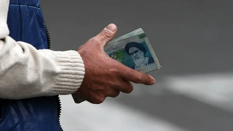 Tahran ve Washington Arasında Restleşmeler Devam Ederken İran Halkı Hayatta Kalma Mücadelesi Veriyor