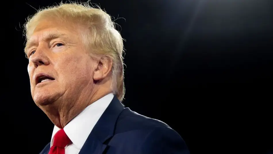 Eski Başkan Biden Görünmeyen Kişilerle El Sıkışıyordu, Trump Kimle Konuşuyor? Trump, İran’dan Bize Bugün Hediye Geldi Ama Ne Olduğunu Söylemeyeceğim Dedi