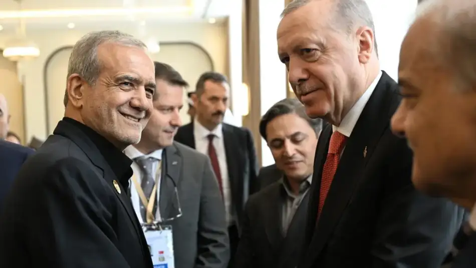 Cumhurbaşkanı Erdoğan’a Teşekkür eden Pezeşkiyan: “Kardeş Türk Milleti Uzun Yıllardır İslam Ümmetiyle Dayanışmada Önemli Bir Rol Üstlenmiştir, Bu Şerefli Yola Birlikte Devam Edeceğiz”