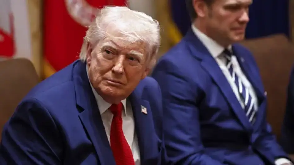 Trump “İran İstedi” Diyerek Enerji Tesislerini Vurmama Mühletini 10 Gün Uzattı