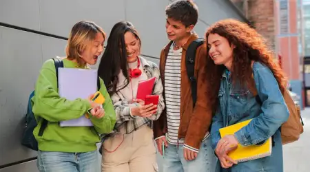 Almanya’da Gençlerin Gelecek Kaygısı Artıyor: Her 5 Gençten Biri Yurt Dışına Gitmek İstiyor