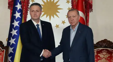 Cumhurbaşkanı Erdoğan, Bosna Hersek Devlet Başkanlığı Konseyi Başkanı Becirovic ile Görüştü