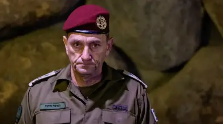 İsrail ‘in Eski Genelkurmay Başkanı Halevi’nin Telefonuna Giren Hackerlar 19.000 Dosyayı Ele Geçirdiklerini Açıkladılar