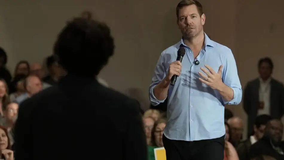 ABD'de İki Kongre Üyesi, Cinsel Taciz İddialarının Ardından İstifa Etti