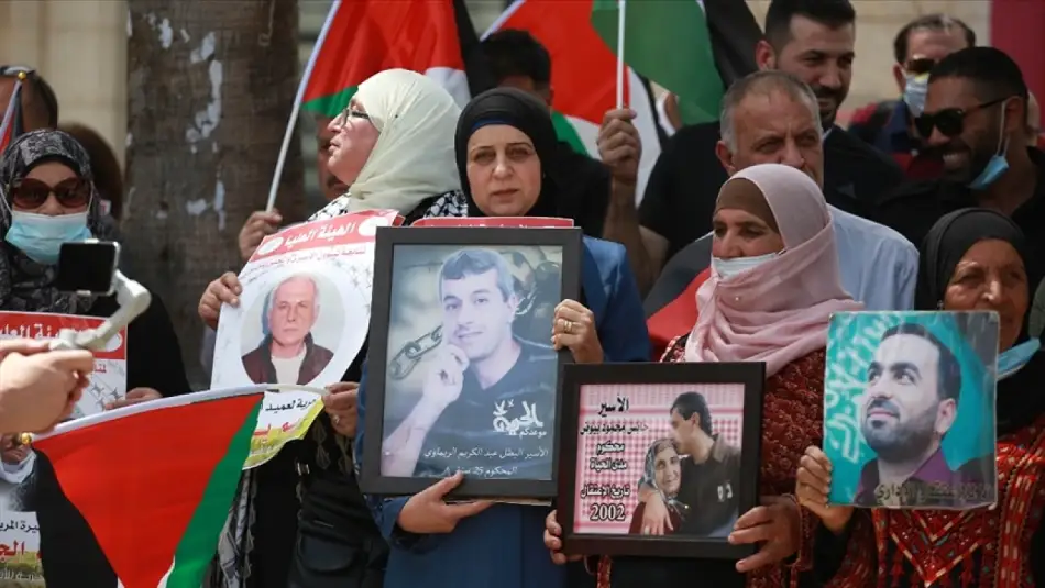 Filistin’de Dar Ağacının Gölgesinde “Esirler Günü”