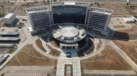 Batı Afrika Devletleri Ekonomik Topluluğu (ECOWAS), Çin Tarafından Finanse Edilen Kompleksini Teslim Aldı