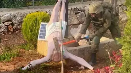 Geçen Hafta İsa Heykelini Balyozla Parçalayan İsrail Ordusu Güney Lübnan’da Bu Defa Bir Hristiyan Manastırı ve Rahibeler Okulunu Yıktı