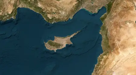 Türkiye Korkusuyla Bütün Kapıları İsrail’e Açan Kıbrıs Rum Yönetimi Kendi Halkını Bile Rahatsız Edecek Tavizler Veriyor