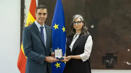 İspanya Başbakanı Sanchez Dünyanın Vicdanını Temsil Eden Ses Dediği BM Filistin Rapörtörü Albanese’ye Devlet Nişanı Verdi