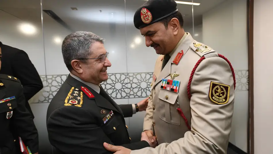Bir Zamanlar Libya’da Rakipti: Genelkurmay Başkanı Bayraktaroğlu ile Hafter Cephesi Arasında Samimi Buluşma