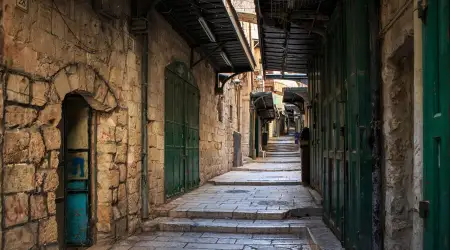 Katiller Kudüs’te Müslümanlara Ait 40 Dükkanı Yıktı