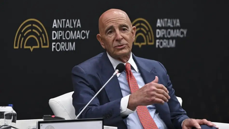 Tom Barrack’ın Konumunun Güçlenmesinden Rahatsız Olan İsrail Kendi Söyleyemediklerini Yunan Medyası Üzerinden Anlatıyor: Tom Barrack Türk Casusu