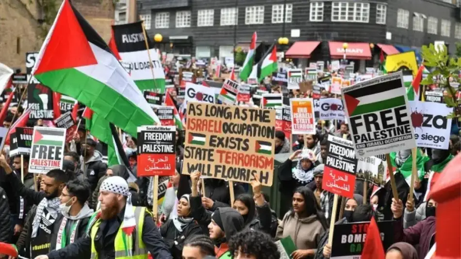Londra da Tel Aviv’e Benzedi: Filistinli Protestocular ‘Terörist Olarak Yargılanıyor’