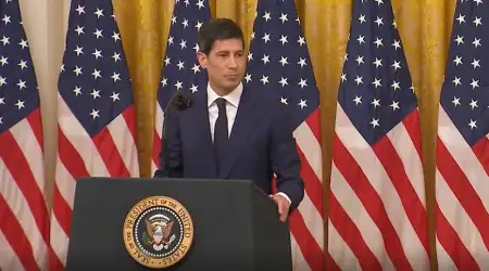 FED’in Yeni Başkanı İlk Toplantısında Faizi Sabit Tutarak Beklentiler İstikametinde Karar Verdi, Trump’ın Ne Diyeceği Merak Ediliyor